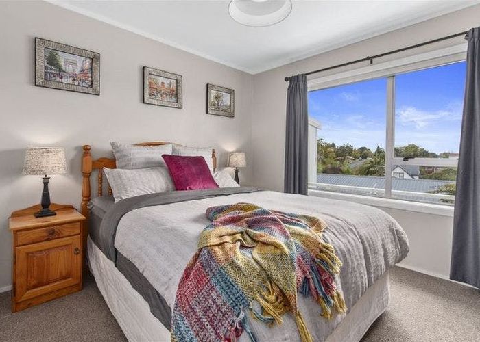  at 2/24 Stredwick Drive, Torbay, Auckland
