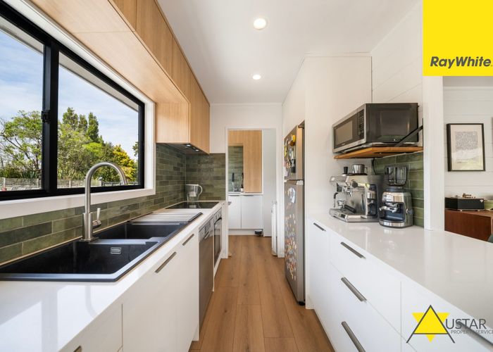  at 153 Victory Road, Laingholm, Auckland