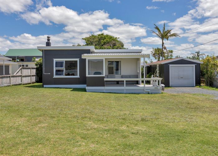  at 205 One Tree Point Road, One Tree Point