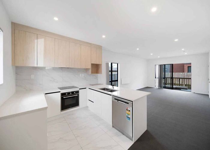  at 17 Aumarire Lane, Favona, Manukau City, Auckland