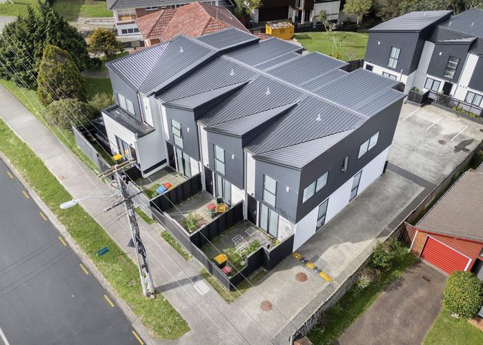  at 2/518 Blockhouse Bay Road, Blockhouse Bay, Auckland City, Auckland