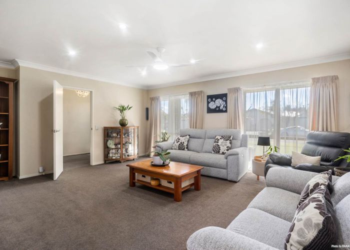  at 19 Vivian Wilson Drive, Eastern Beach, Manukau City, Auckland