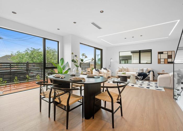  at 8A Cadman Avenue, Waterview, Auckland