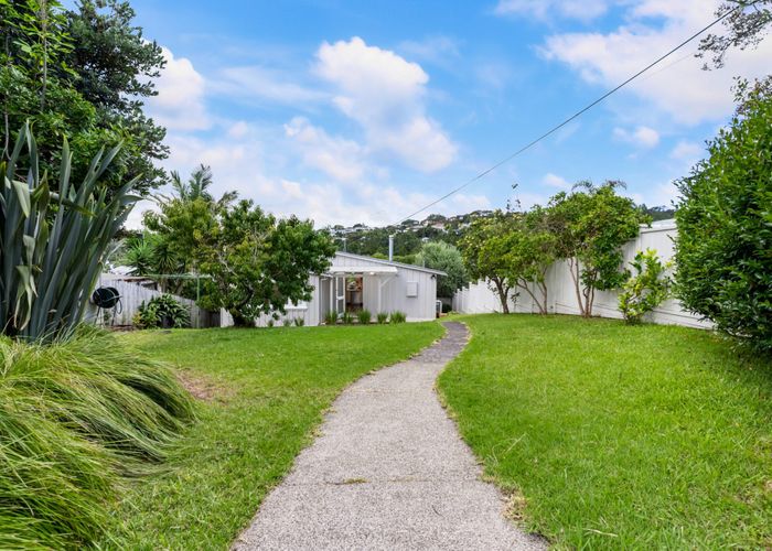  at 91 Island Bay Road, Beach Haven, North Shore City, Auckland