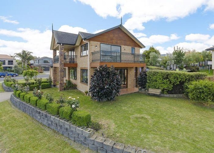  at 21 Waimanu Bay Drive, Te Atatu Peninsula, Waitakere City, Auckland