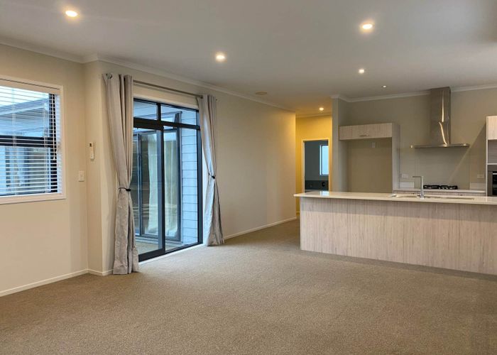  at 8 Barcliff Terrace, Gulf Harbour, Whangaparaoa