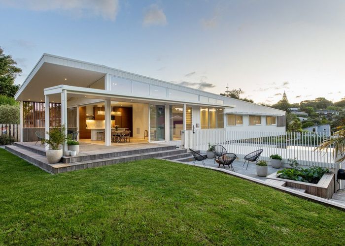  at 5 Seaton Road, Murrays Bay, North Shore City, Auckland