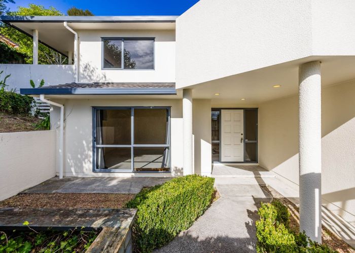  at 17 Tyrico Close, Unsworth Heights, North Shore City, Auckland
