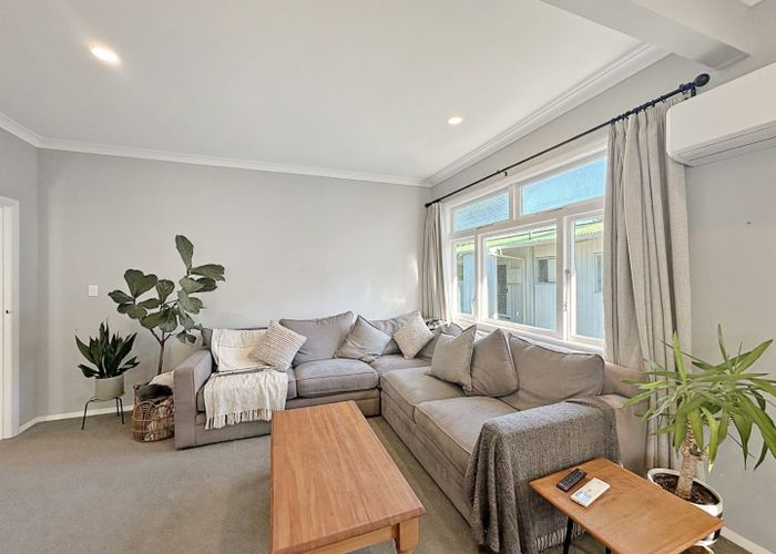  at 42 Caffray Avenue, Aramoho, Whanganui, Manawatu / Whanganui