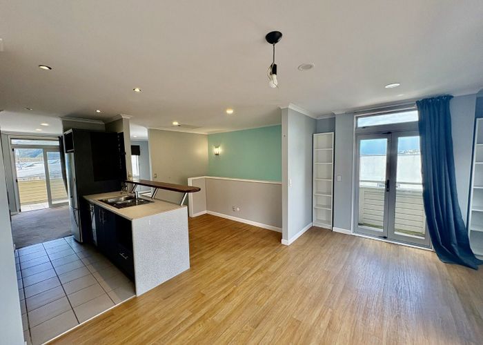  at 25/305 Evans Bay Parade, Hataitai, Wellington