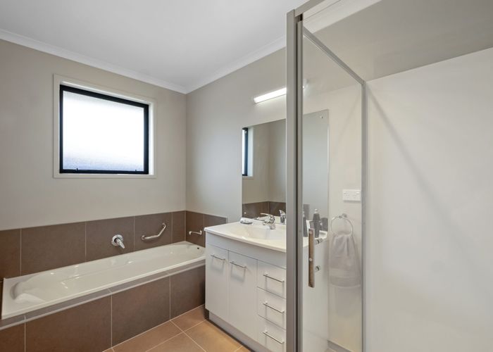  at 18A Virginia Place, Whalers Gate, New Plymouth