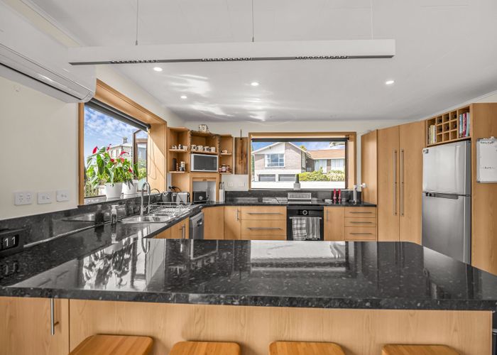  at 12 Oakleigh Crescent, Oamaru, Waitaki, Otago