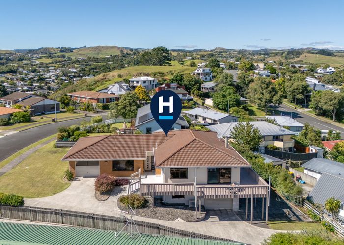  at 15 Philomel Crest, Welcome Bay, Tauranga, Bay Of Plenty