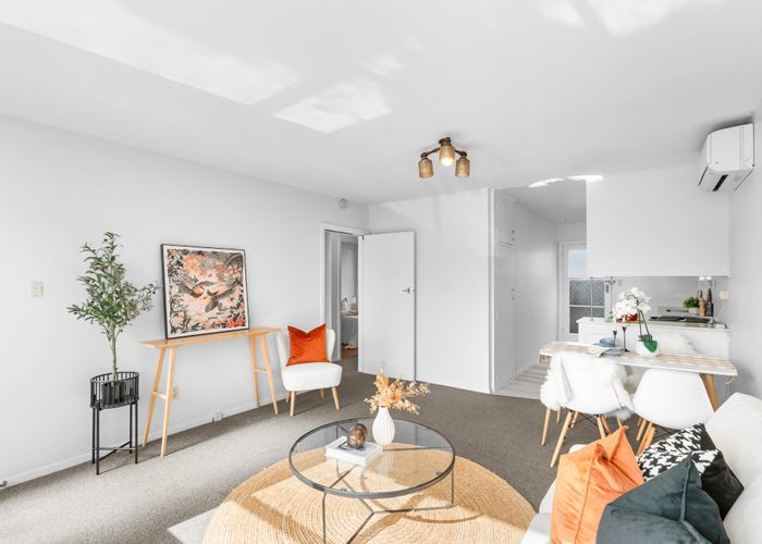  at 3/102 Picton Avenue, Riccarton, Christchurch City, Canterbury