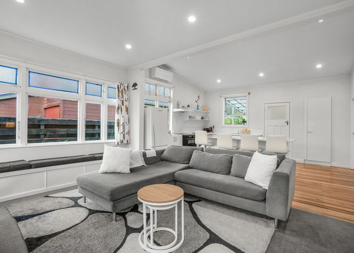  at 21 Tuatoru Street, Eastbourne, Lower Hutt, Wellington