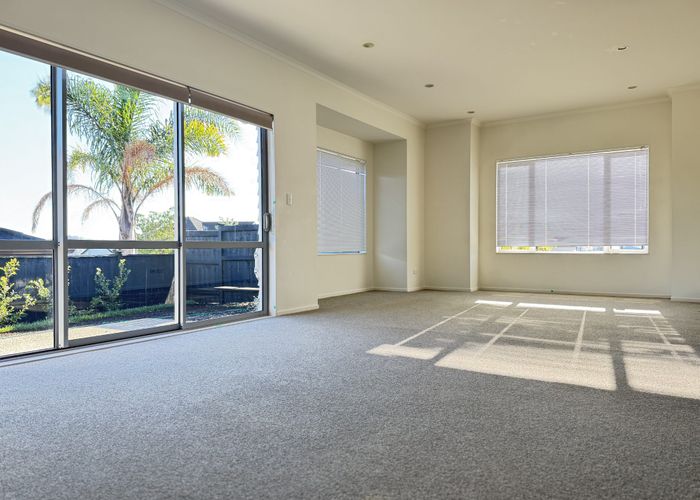  at 8 Kingfisher Road, Millwater, Rodney, Auckland