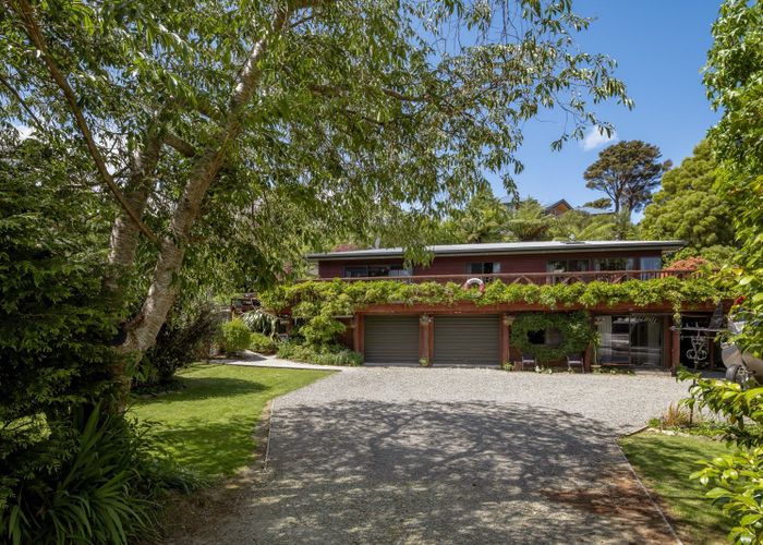 at 5732 Kenepuru Road, Picton