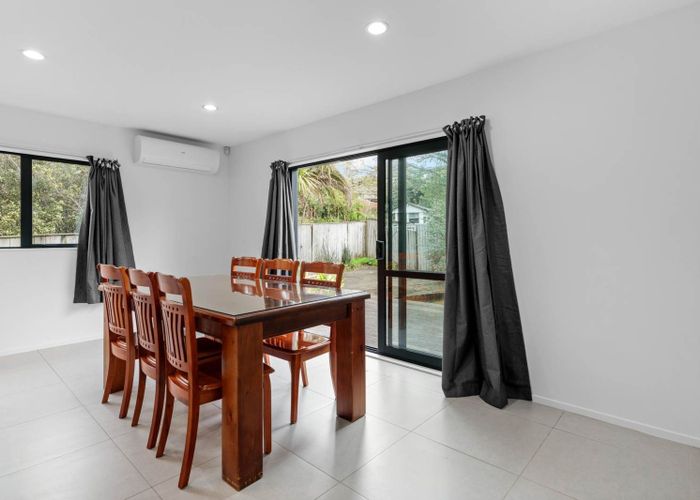  at 27A Keegan Drive, Massey, Waitakere City, Auckland