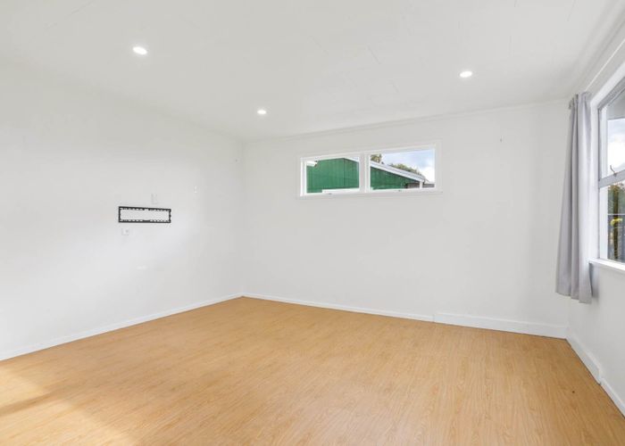  at 261 Sturges Road, Henderson, Waitakere City, Auckland