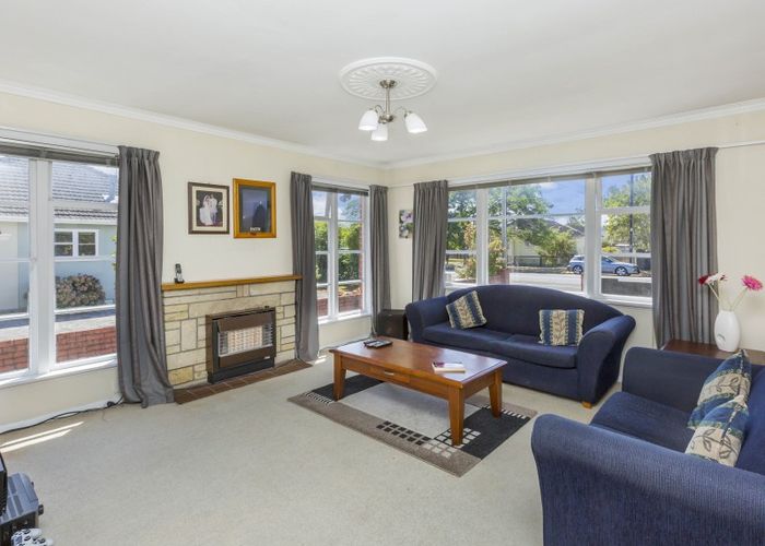  at 33 Pine Avenue, Upper Hutt Central, Upper Hutt