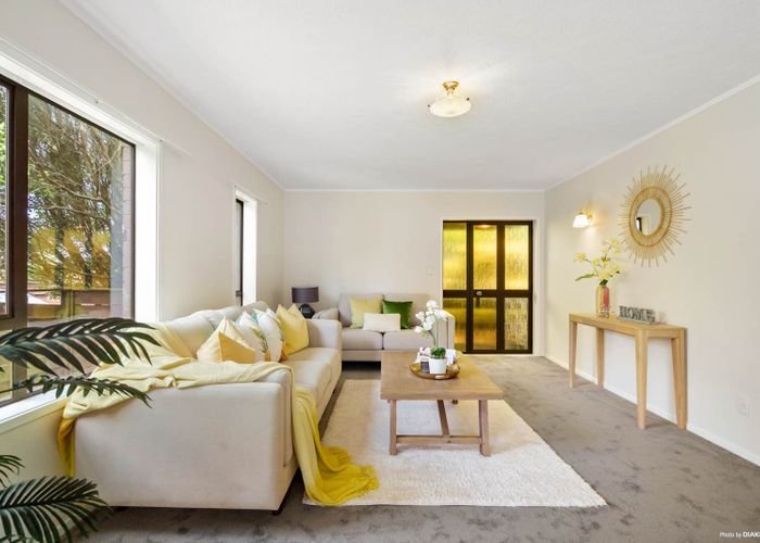  at 4/58 Hayr Road, Three Kings, Auckland