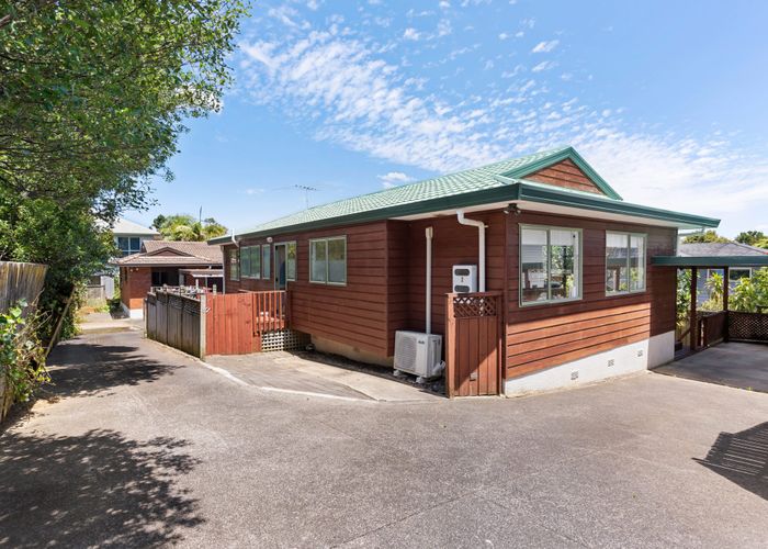  at 2/4 Gibraltar Street, Howick, Manukau City, Auckland