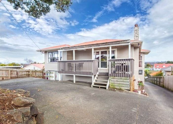  at 15 Colwill Road, Massey, Waitakere City, Auckland