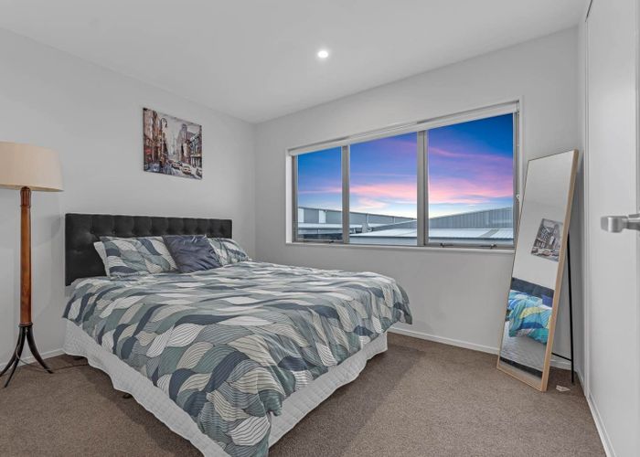  at 35 Katikati Drive, Manurewa, Manukau City, Auckland