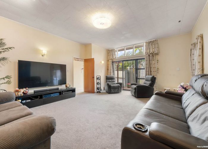  at 74 Priestley Drive, Bucklands Beach, Auckland