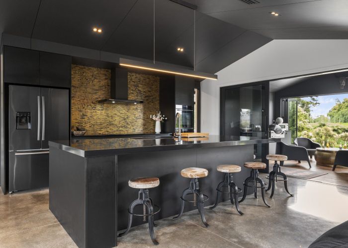  at 9B Cross Street, Lepperton, New Plymouth