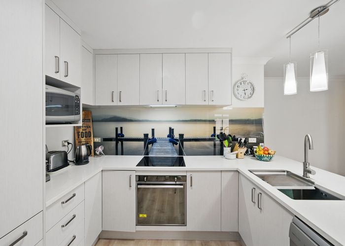  at 8 Wild Dunes Place, Shirley, Christchurch City, Canterbury