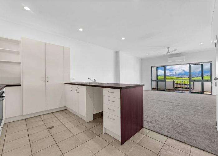  at 14/150 Chapel Road, Flat Bush, Manukau City, Auckland