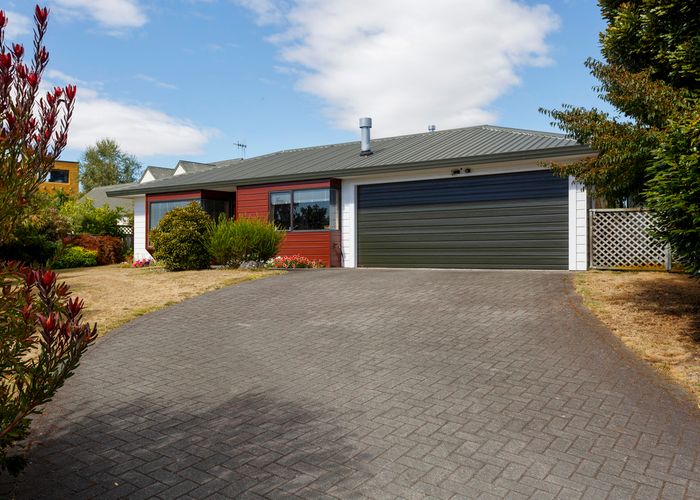  at 8 Astelia Way, Waipahihi, Taupo