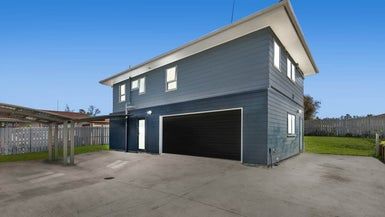  at 25 Secretariat Place, Randwick Park, Auckland