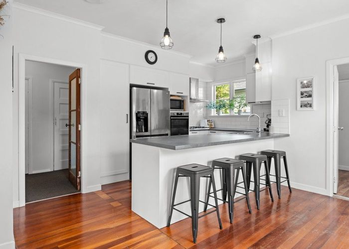  at 4 Casey Avenue, Fairfield, Hamilton, Waikato