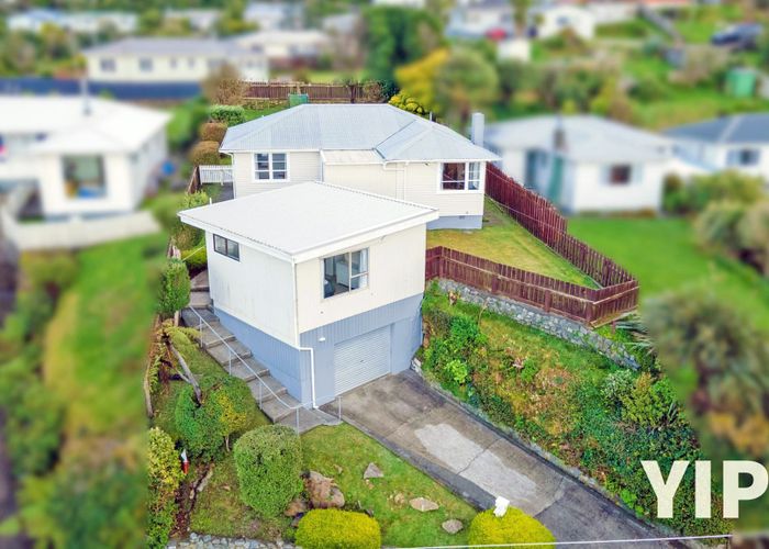  at 62 Ruskin Road, Newlands, Wellington, Wellington