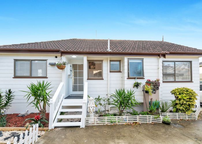  at 66 Hutchinsons Road, Bucklands Beach, Auckland