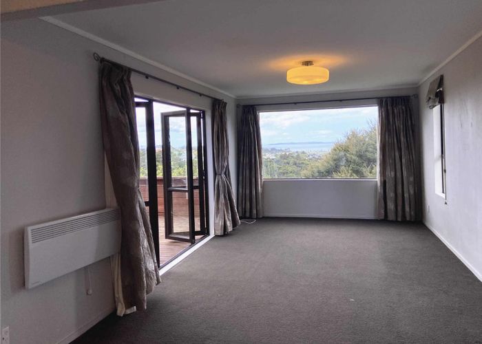  at 953 East Coast Road, Torbay, Auckland