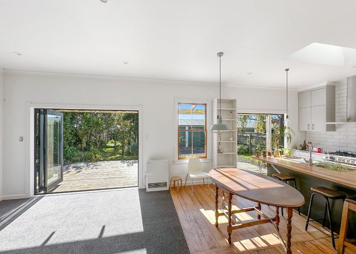  at 9 Elizabeth Street, Moera, Lower Hutt