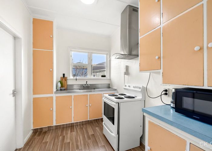  at 112 Cambridge Terrace, Fairfield, Lower Hutt, Wellington