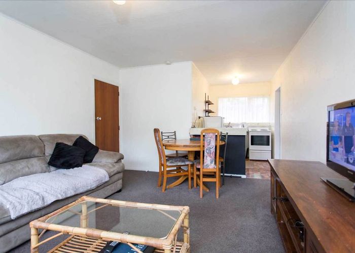  at 1/12 Seaforth Avenue, Mangere Bridge, Manukau City, Auckland