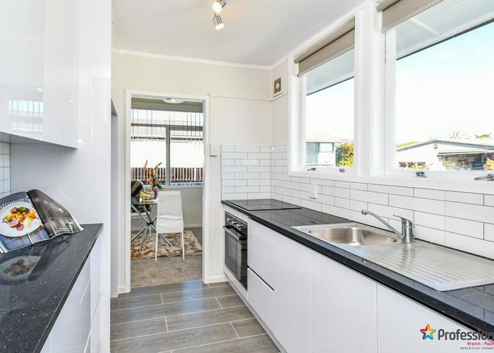  at 1/2 Kent Road, Manurewa, Auckland
