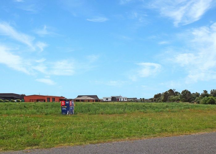  at 10 Carex Grove, Foxton Beach, Horowhenua, Manawatu / Whanganui