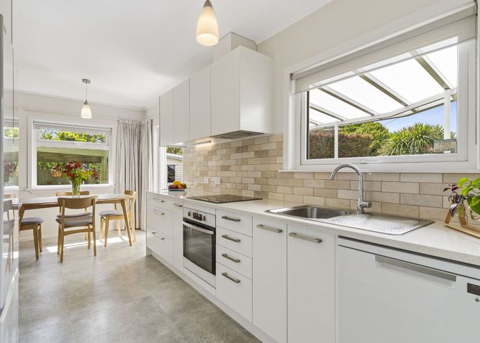  at 89 Gloria Avenue, Te Atatu Peninsula, Auckland