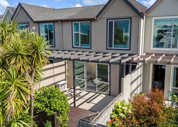  at 9X Clearwater Cove, West Harbour, Waitakere City, Auckland