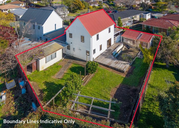  at 2/25 Ballater Place, Highland Park, Manukau City, Auckland