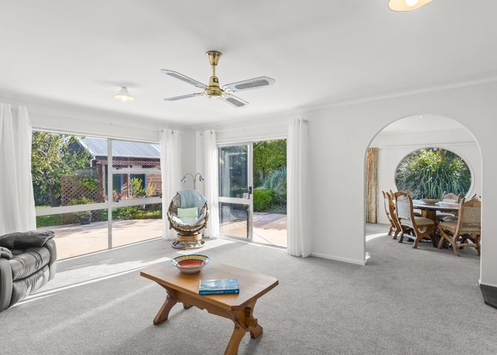  at 10 Cedar Drive, Paraparaumu Beach, Kapiti Coast, Wellington
