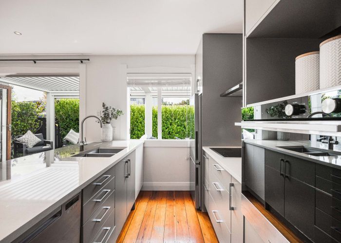  at 14 Oliver Street, Point Chevalier, Auckland City, Auckland