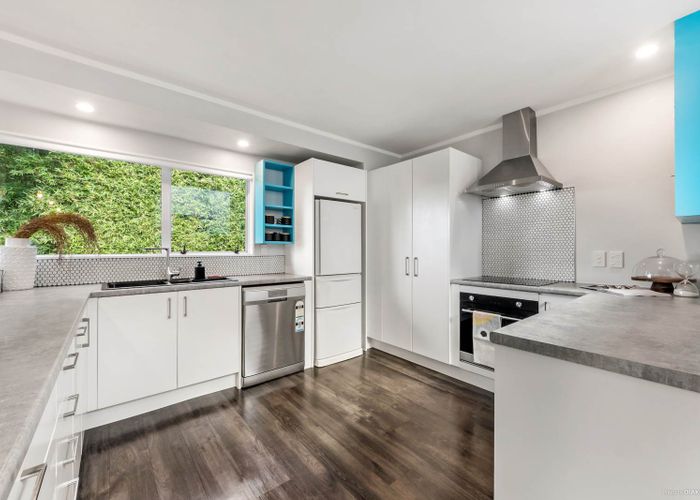  at 761 Scenic Drive, Henderson Valley, Auckland