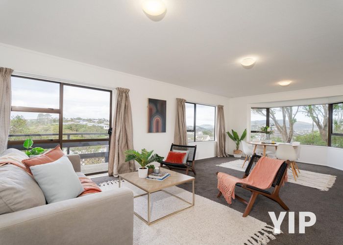  at 4B Glenwood Grove, Woodridge, Wellington